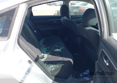 2015 Nissan Altima 2.5 S из США, поврежденный, VIN 1N4AL3AP2FC266982